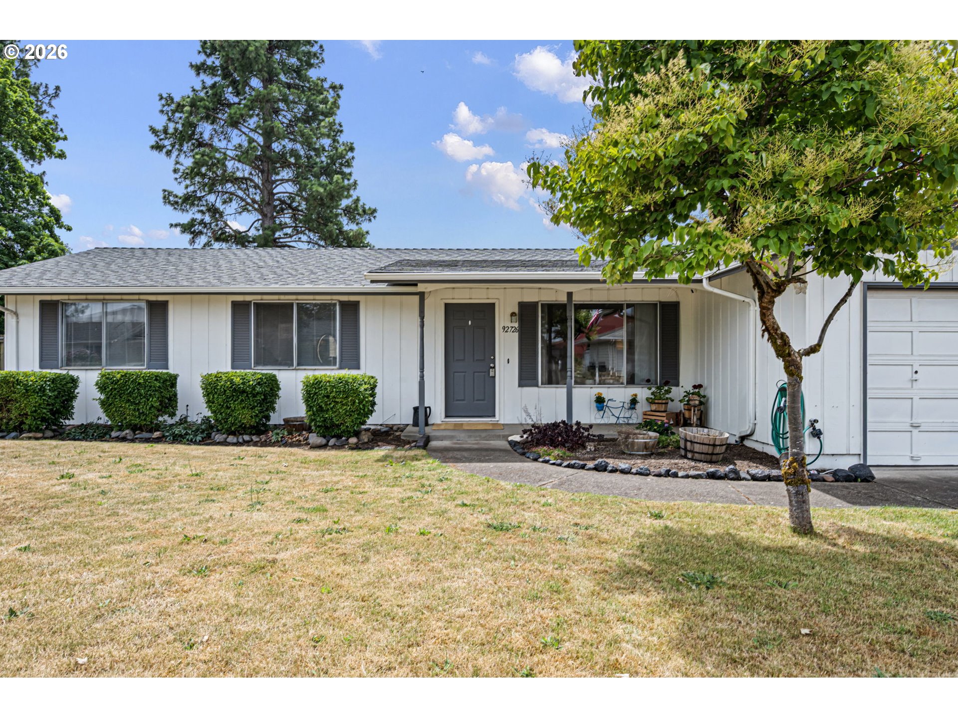 92726 PEBBLE BEACH LN, Junction City, OR 97448, photo 3 of 47