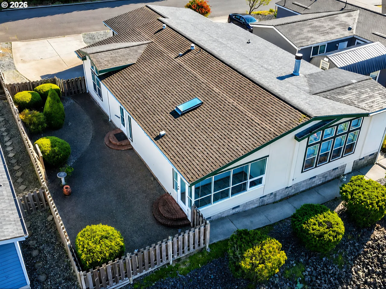 752 Denise Pl