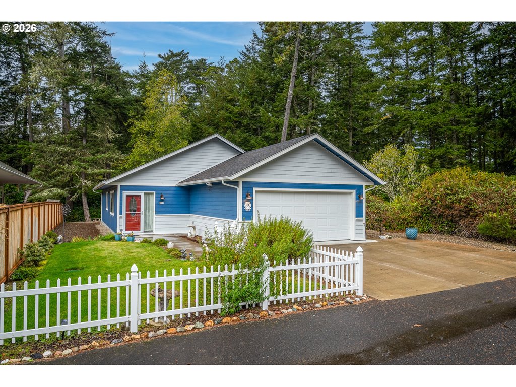 631 Rhododendron Dr
