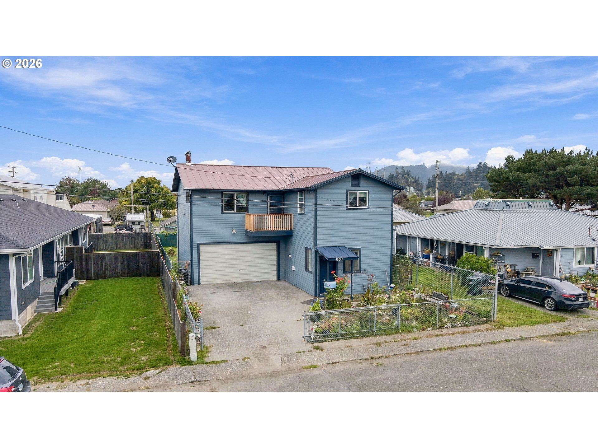 851 GREENWOOD AVE, Reedsport, OR 97467, photo 2 of 37