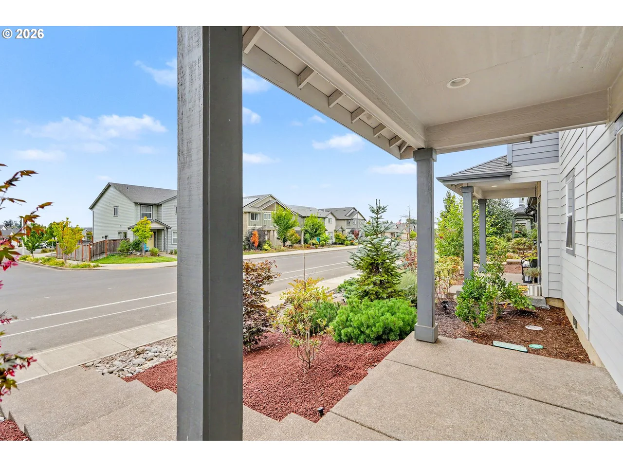 1636 SE BARBERRY AVE, Dallas, OR 97338, photo 4 of 34