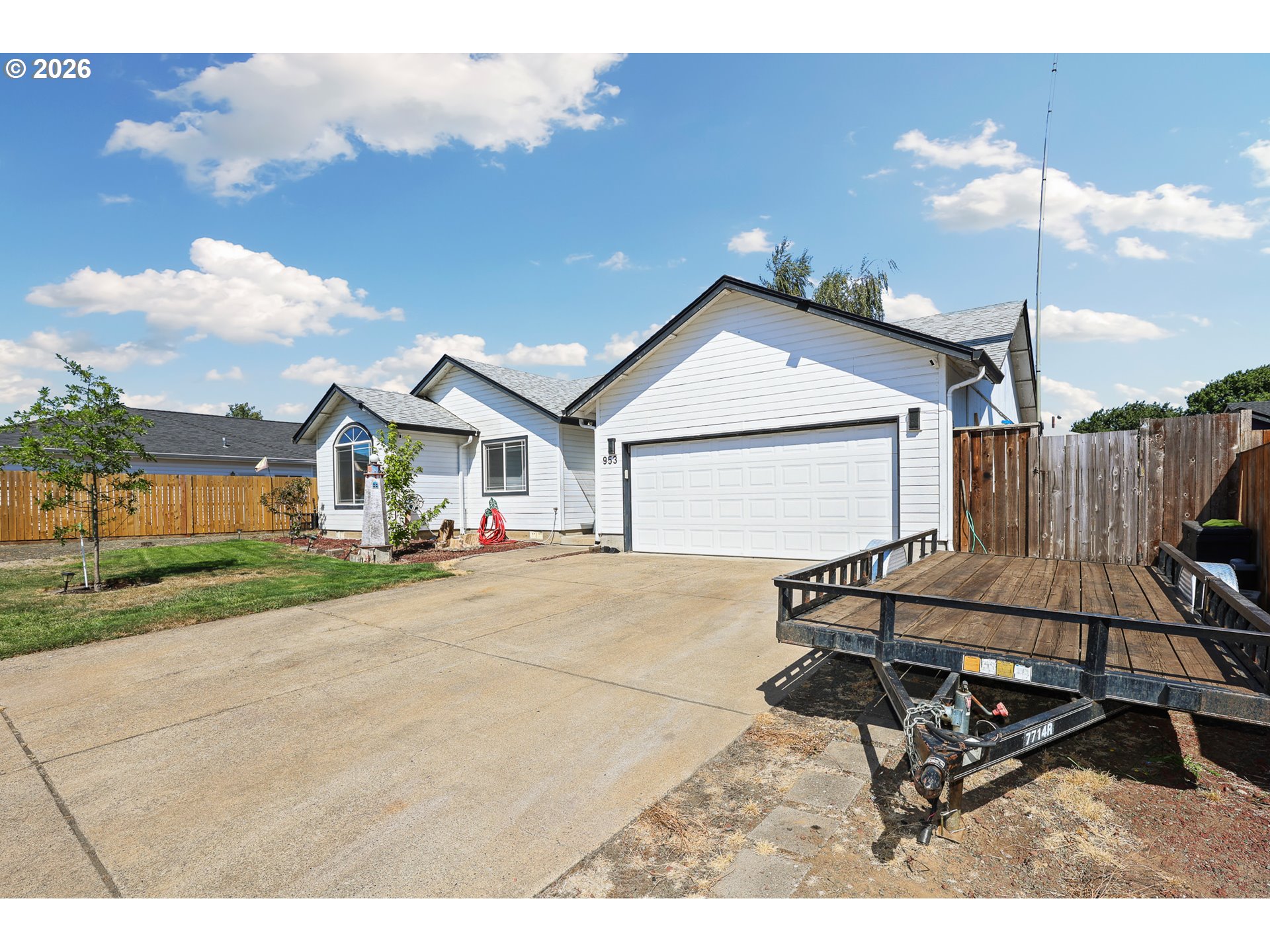 953 W 17Th AVE, Junction City, OR 97448, photo 3 of 24