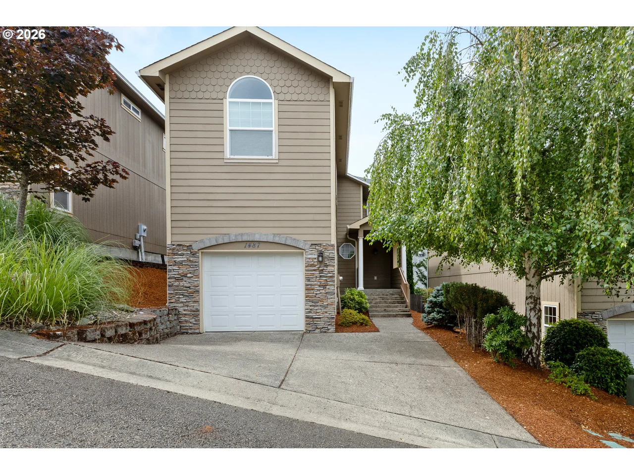 1487 NE Four Seasons Dr