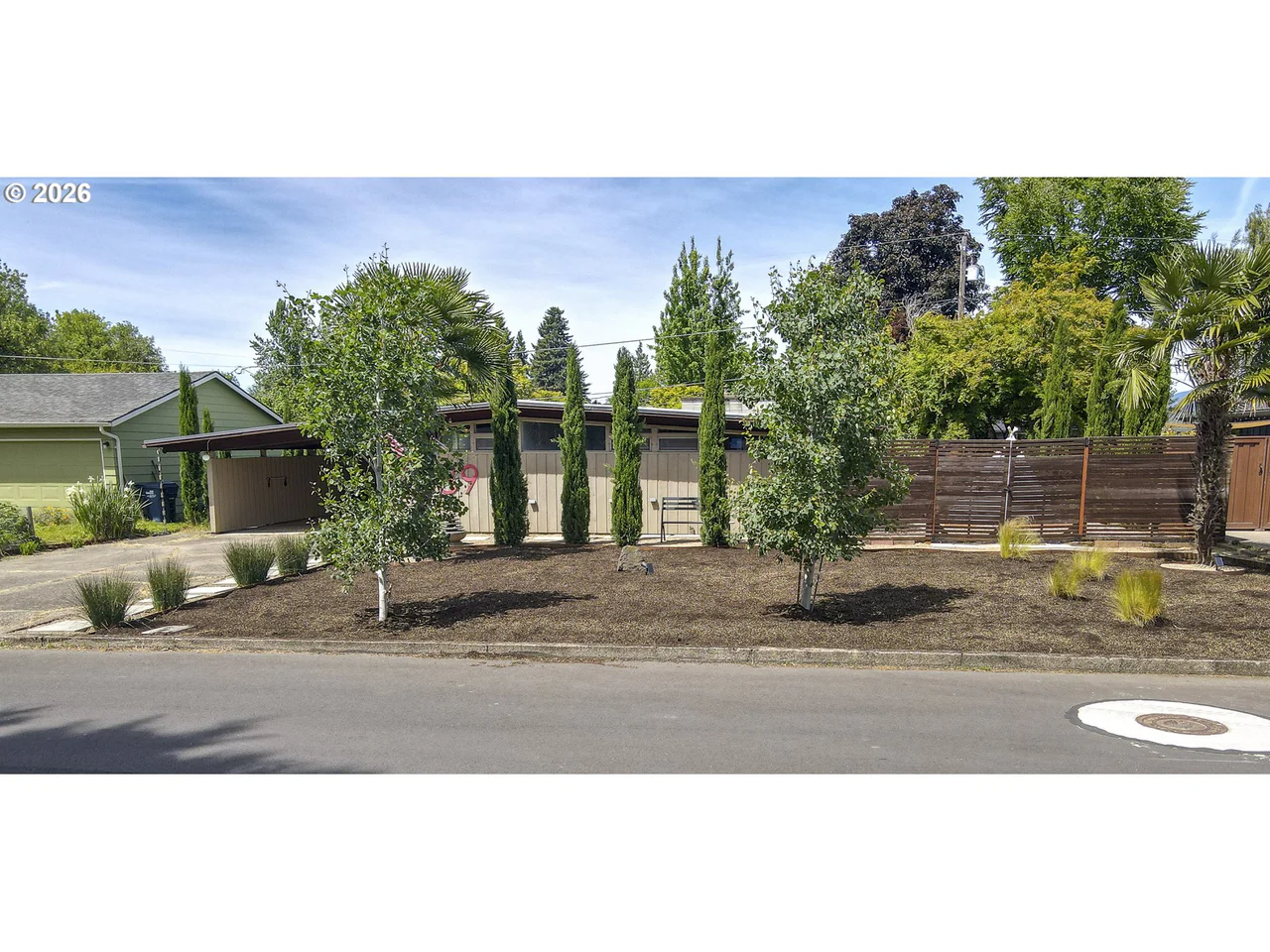2889 VAN AVE, Eugene, OR 97401, photo 3 of 48
