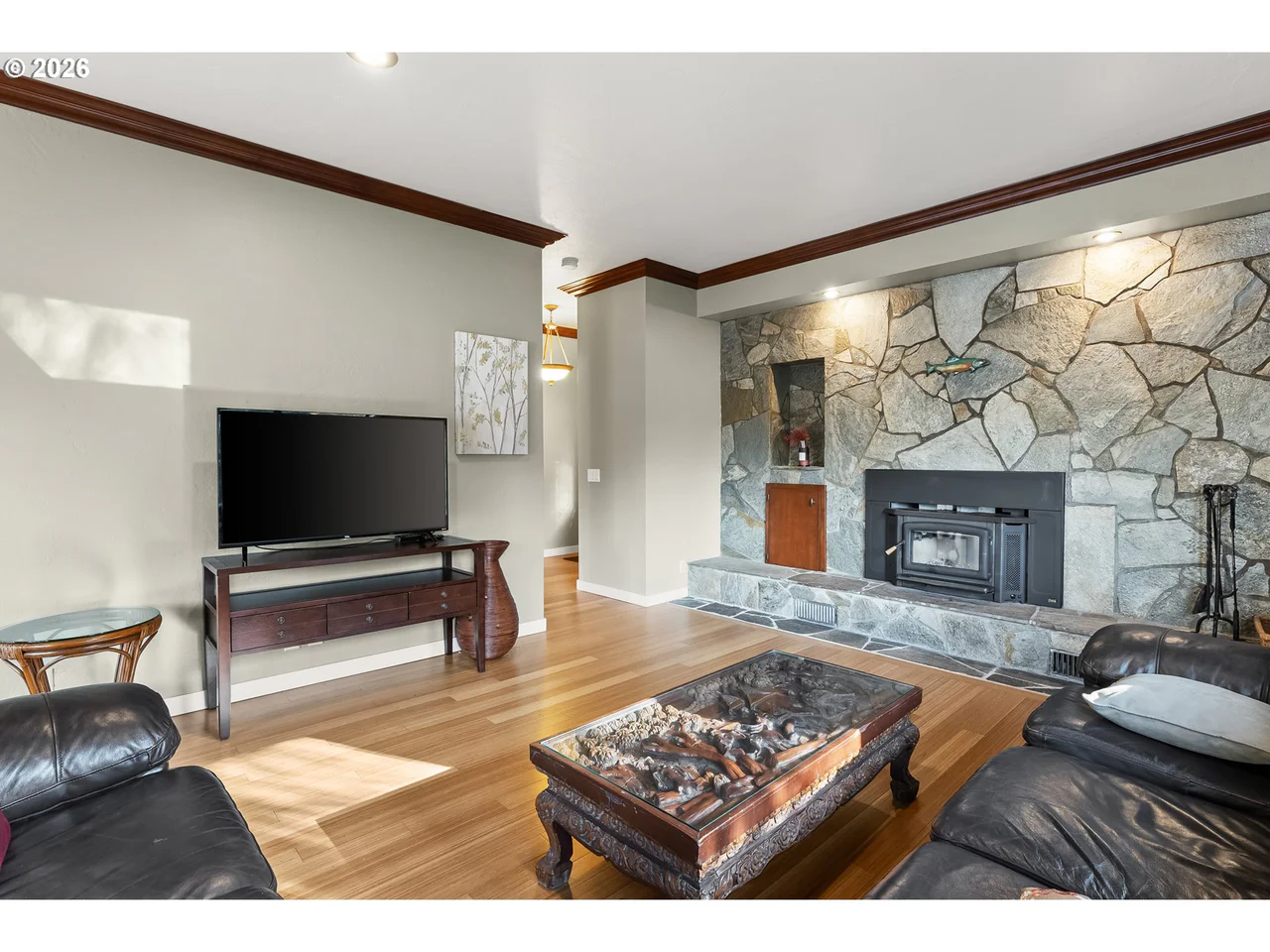 91050 Leashore DR, Vida, OR 97488, photo 5 of 48
