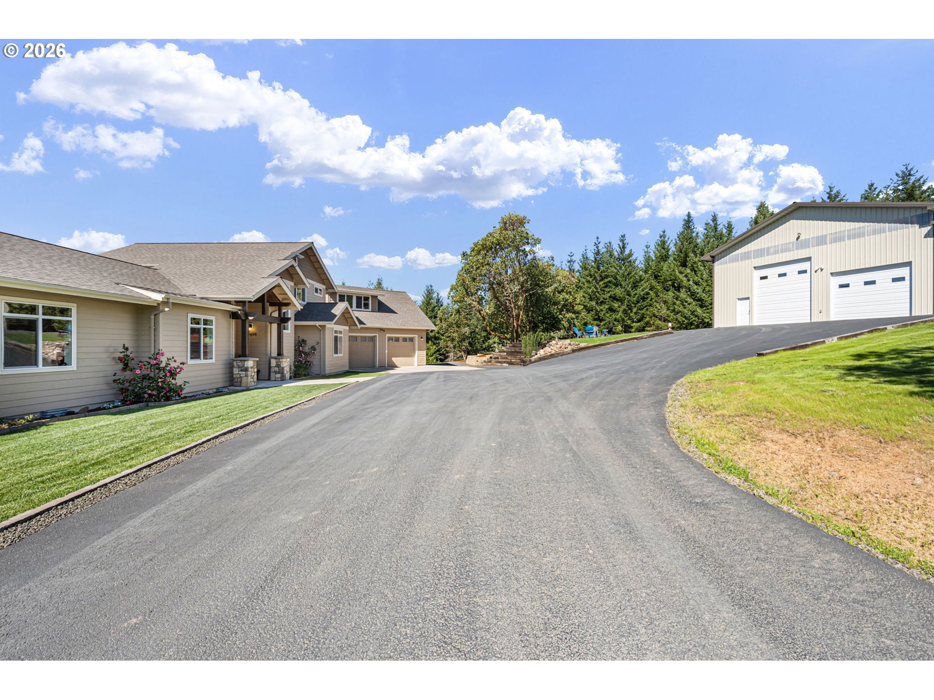 86404 BAILEY HILL RD, Eugene, OR 97405, photo 2 of 47