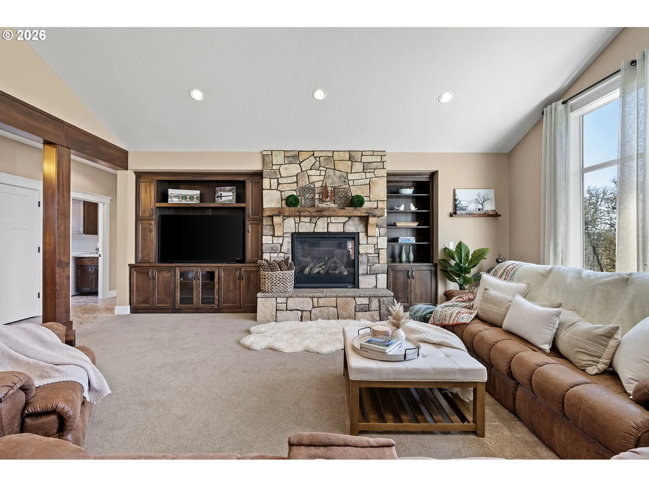 86404 BAILEY HILL RD, Eugene, OR 97405, photo 8 of 47