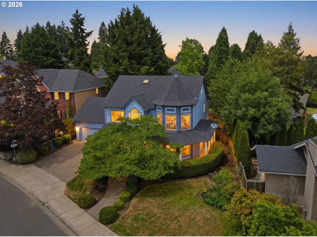 3325 Park Hills Dr
