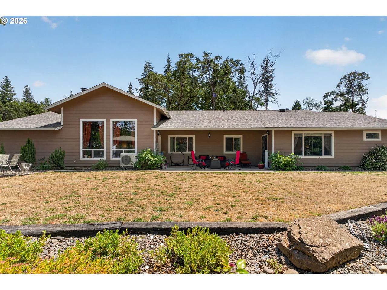 180 Hawkeye Ln