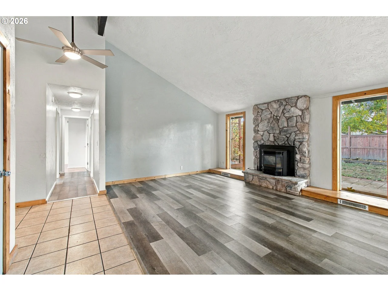 4264 DOVE LN, Eugene, OR 97402, photo 6 of 38