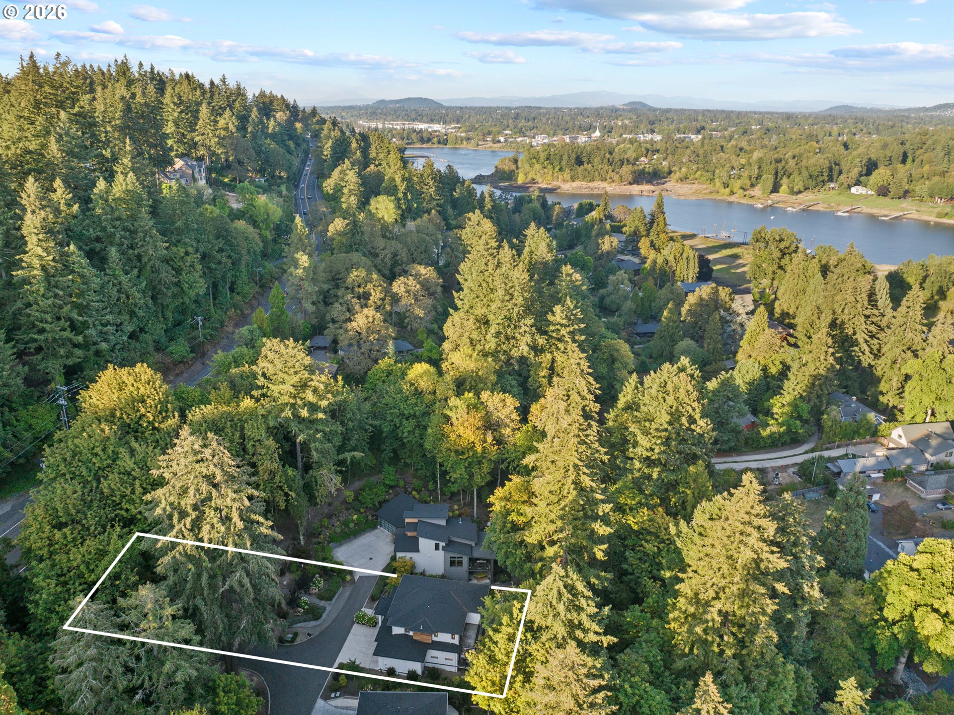 13344 BRIARWOOD LN, Lake Oswego, OR 97034, photo 3 of 46