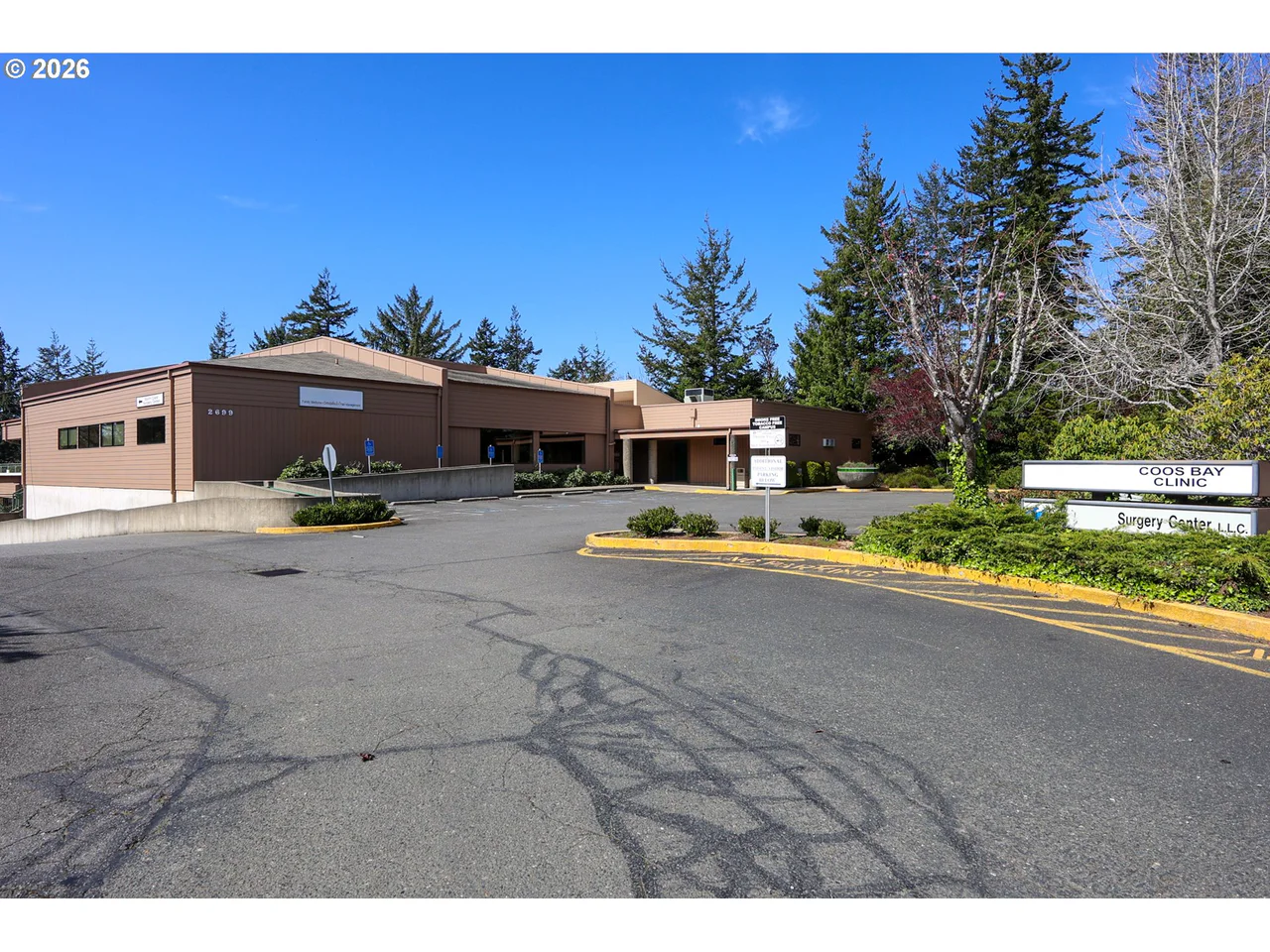 2699 N 17TH ST, Coos Bay, OR 97420, photo 2 of 32
