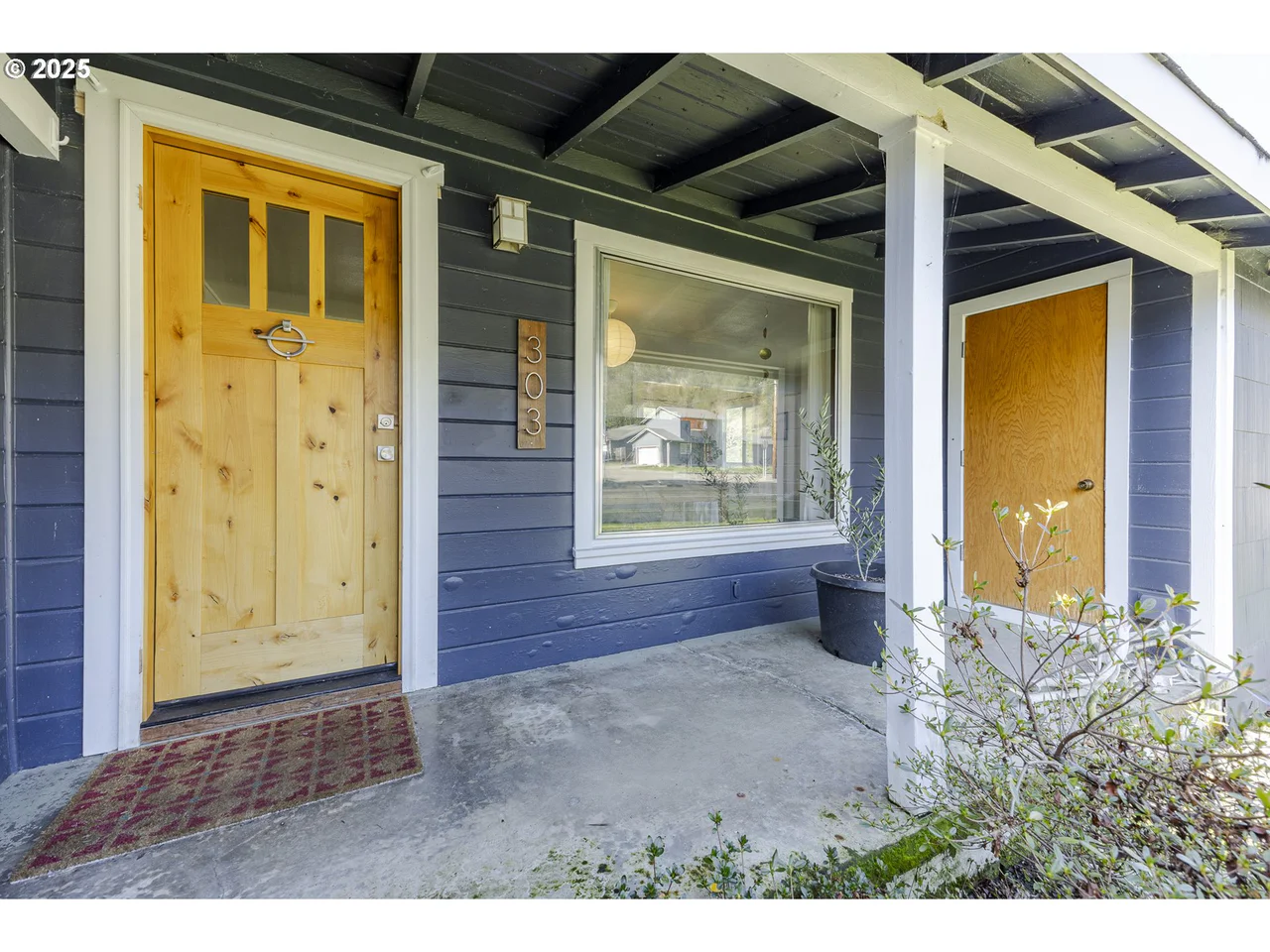 303 KENT ST, Drain, OR 97435, photo 4 of 28