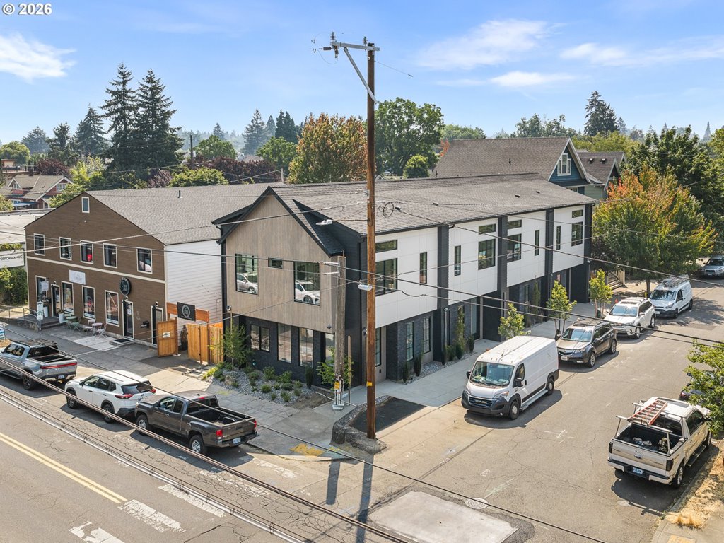 4996 NE 26th Ave