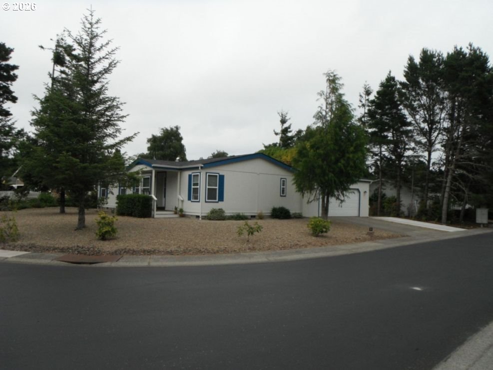 472 Sherwood Loop