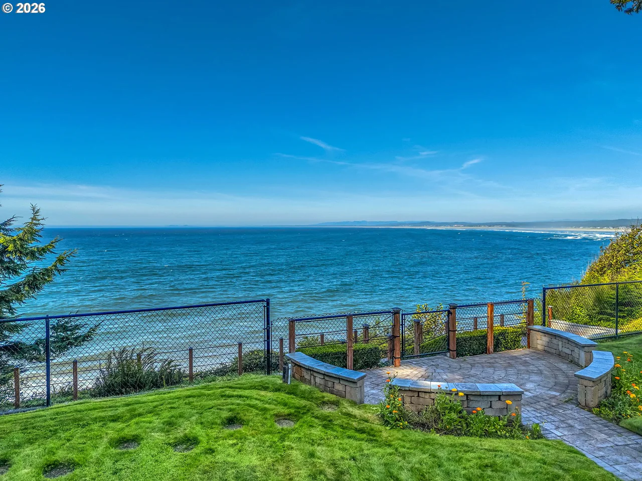 3730 SUNSET BLVD, Seaside, OR 97138, photo 2 of 48