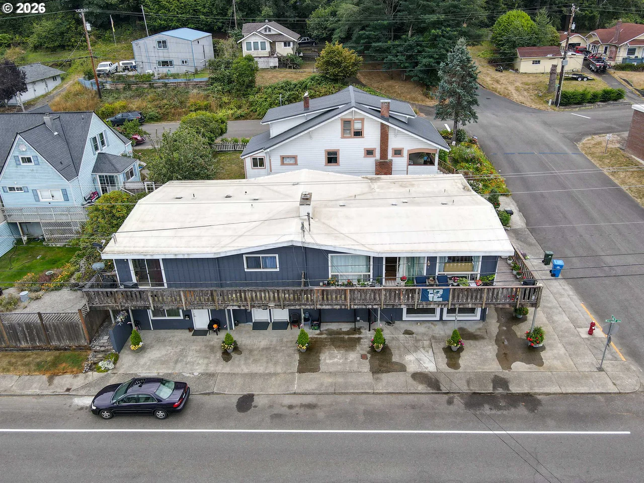 582 WINCHESTER AVE, Reedsport, OR 97467, photo 6 of 48