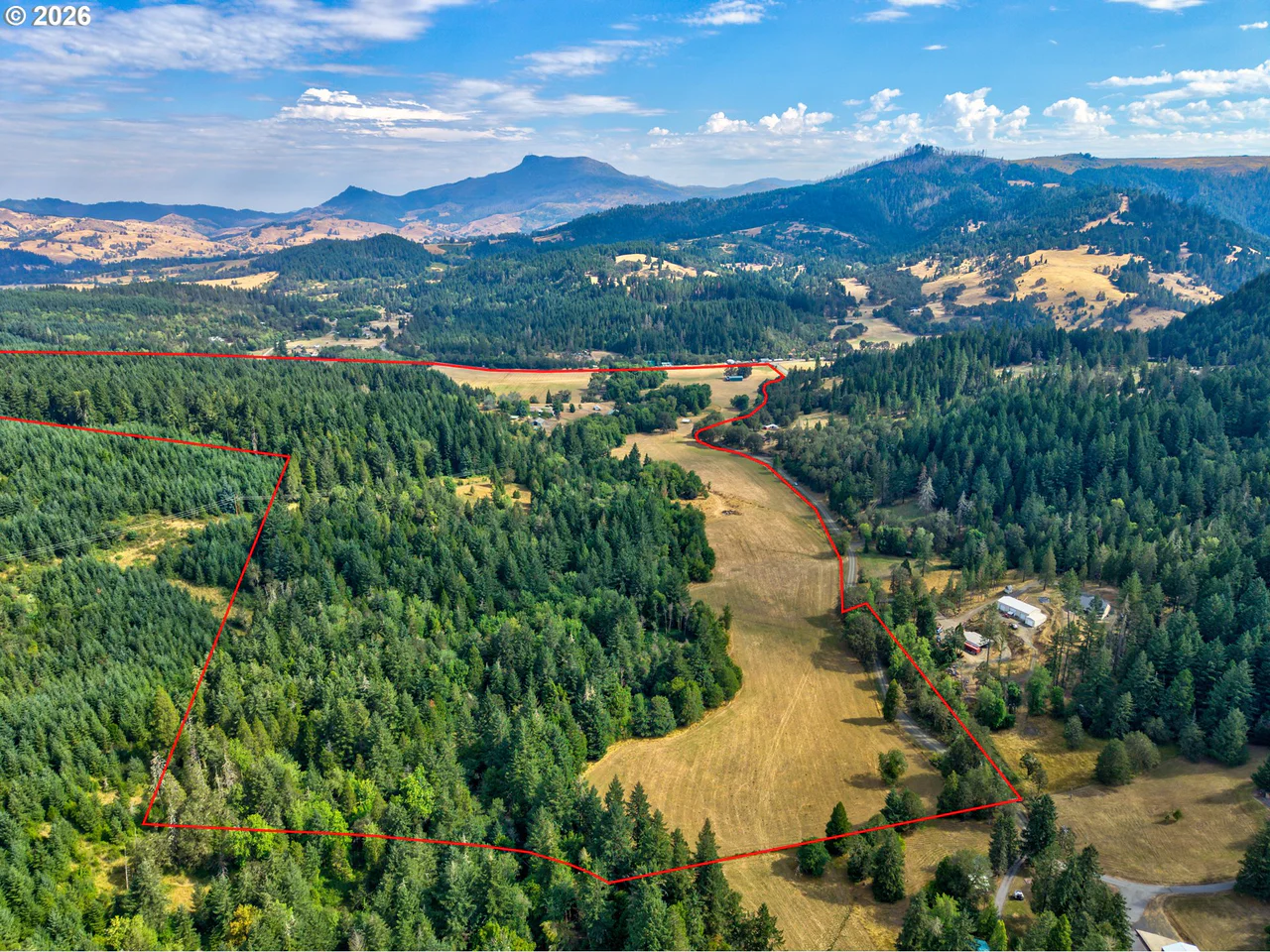 2929 LITTLE RIVER RD, Glide, OR 97443, photo 4 of 45