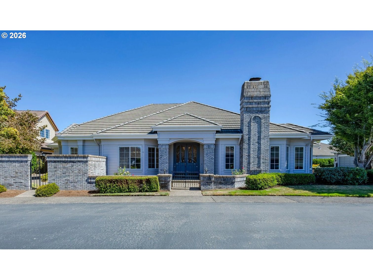 3279 Lakemont DR