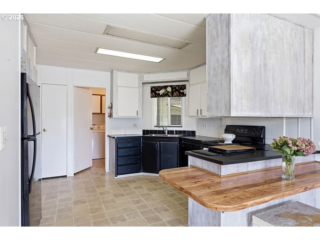 1199 N TERRY ST 289, Eugene, OR 97402, photo 8 of 22