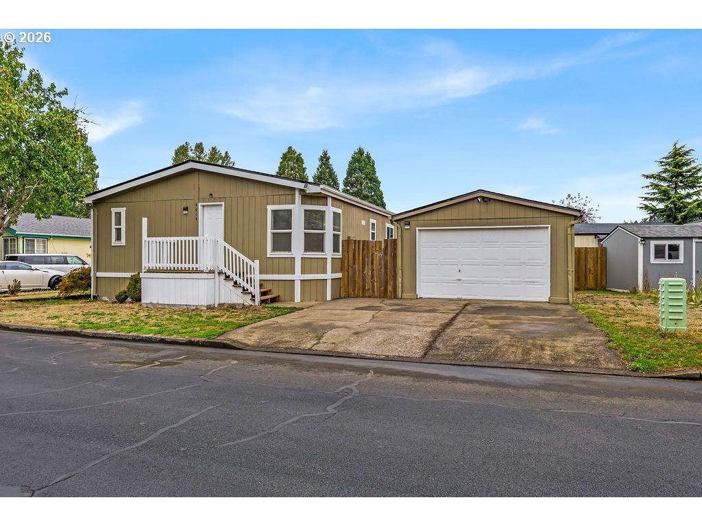 4614 SE 134th Dr