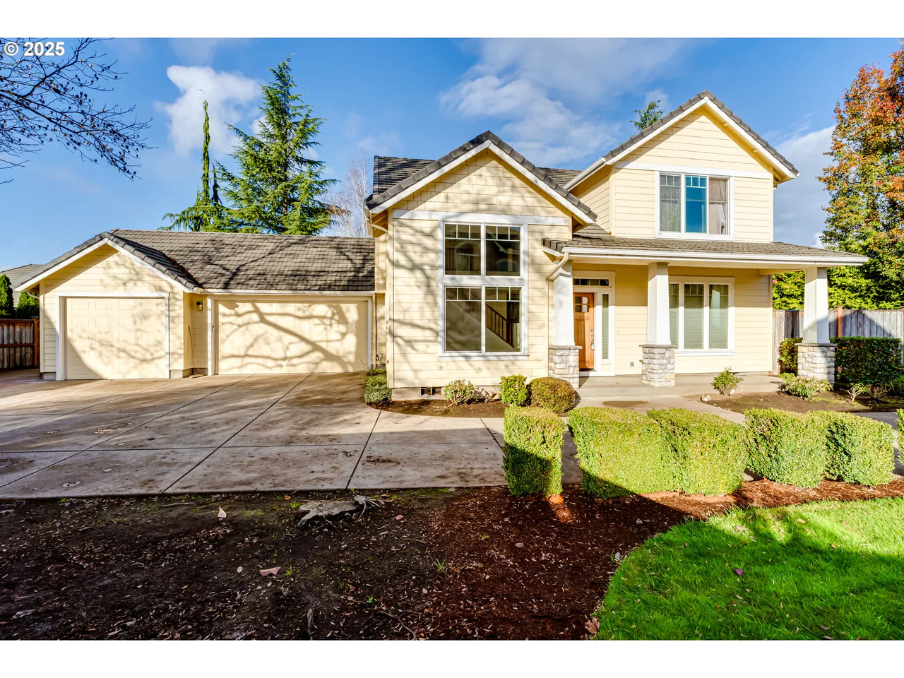 3428 RIVER POINTE DR, Eugene, OR 97408, photo 1 of 20