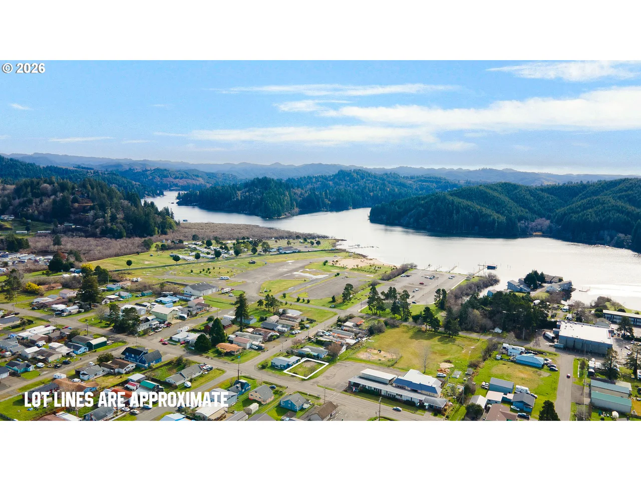 1015 N LAKE RD, Lakeside, OR 97449, photo 8 of 9