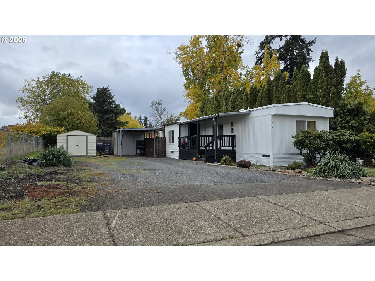 1264 32ND ST, Springfield, OR 97478, photo 3 of 44