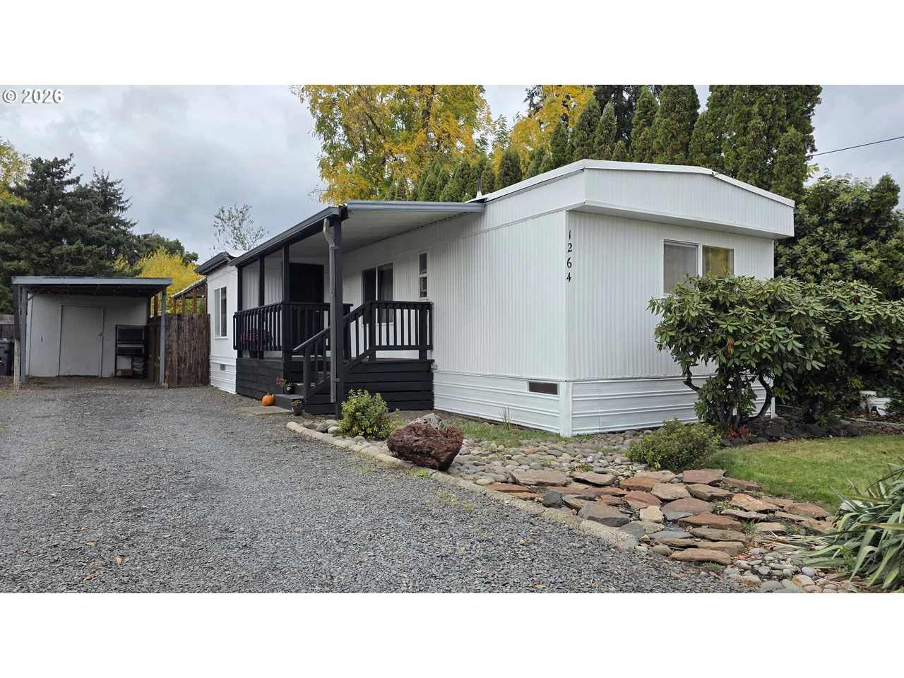 1264 32ND ST, Springfield, OR 97478, photo 2 of 44