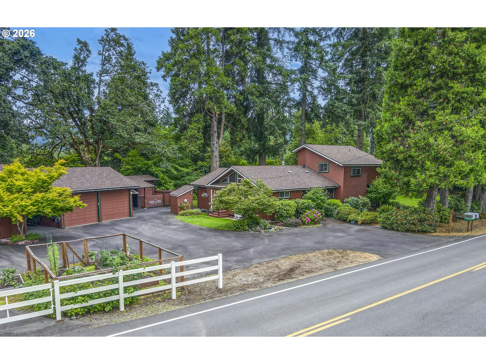 88313 MILLICAN RD, Springfield, OR 97478, photo 2 of 48