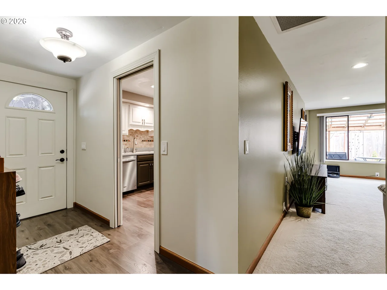 4025 WAKEFIELD CT, Eugene, OR 97404, photo 4 of 32