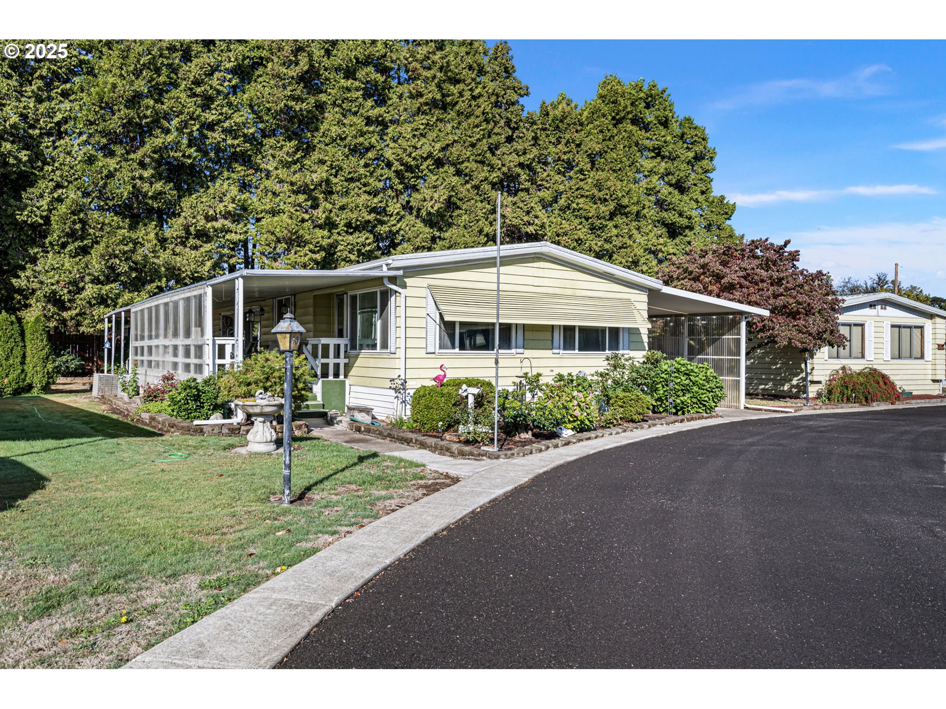 1225 W 10TH AVE #50, Junction City, OR 97448, photo 3 of 42