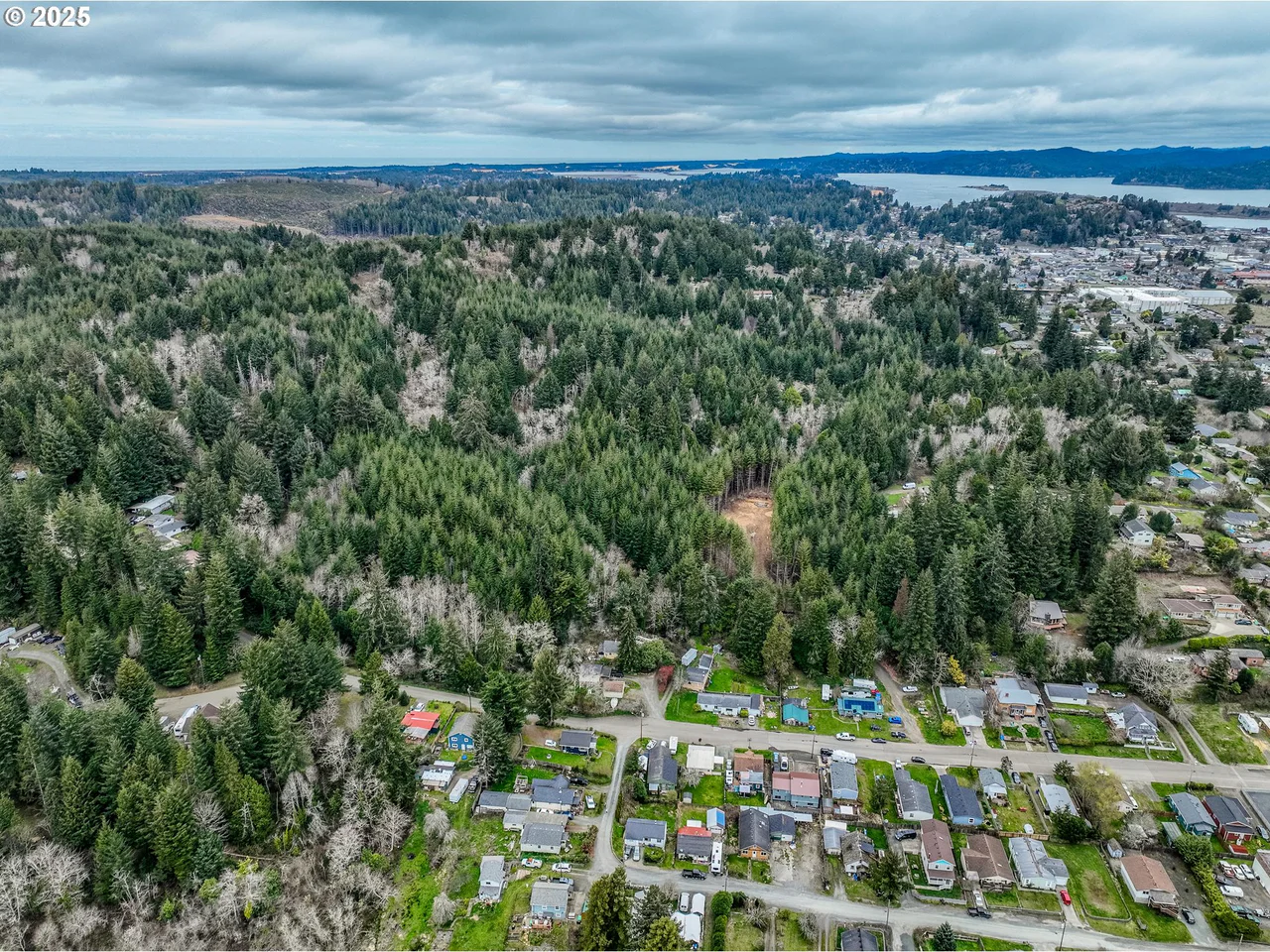 0 Minnesota ST, Coos Bay, OR 97420, photo 3 of 17