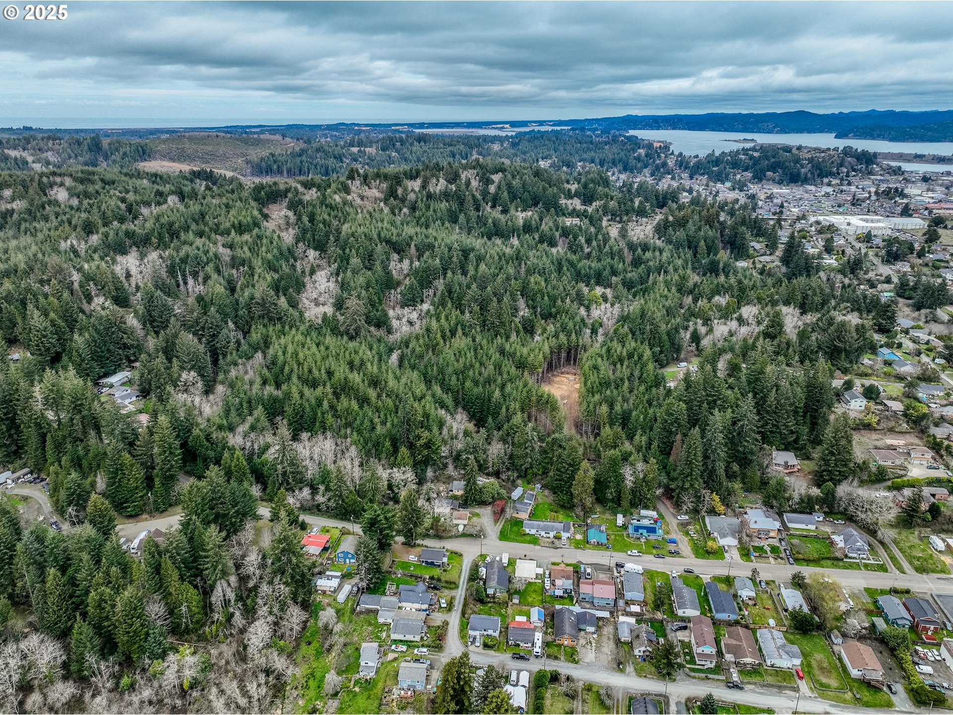 0 Minnesota ST, Coos Bay, OR 97420, photo 3 of 17