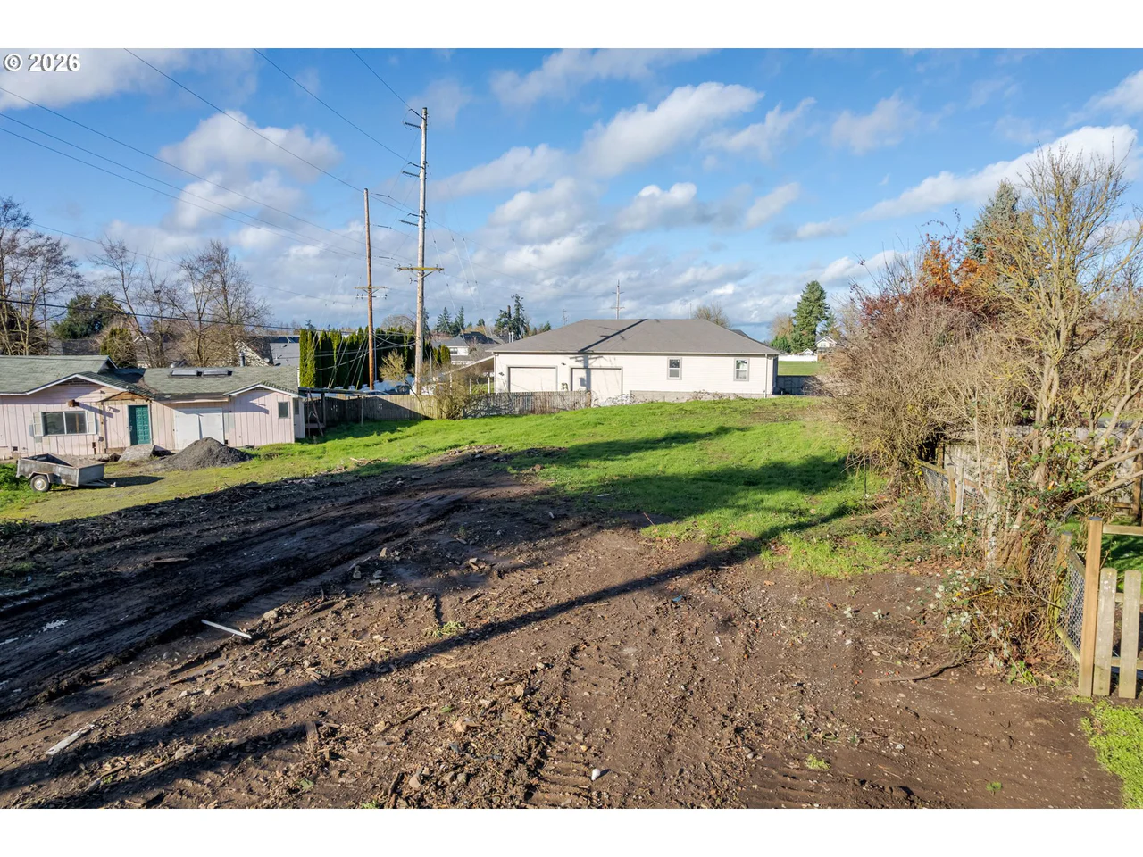 32633 W MCKENZIE ST, Eugene, OR 97408, photo 7 of 17