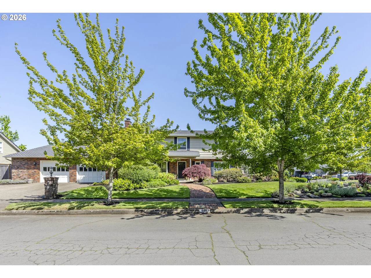 2885 POWDERHORN ST, Eugene, OR 97408, photo 2 of 48