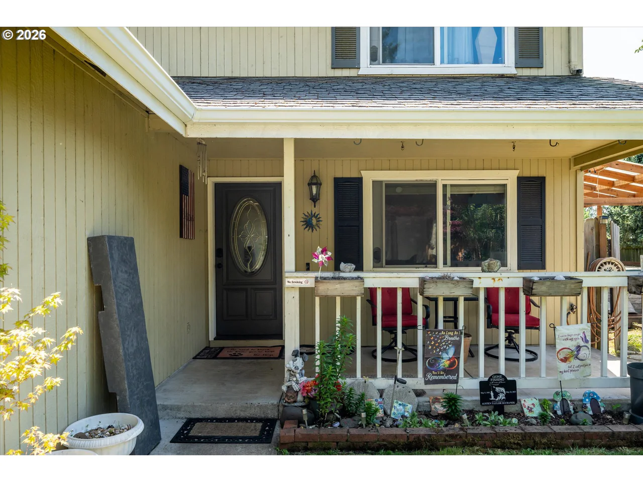 995 KINTZLEY AVE, Springfield, OR 97478, photo 6 of 47