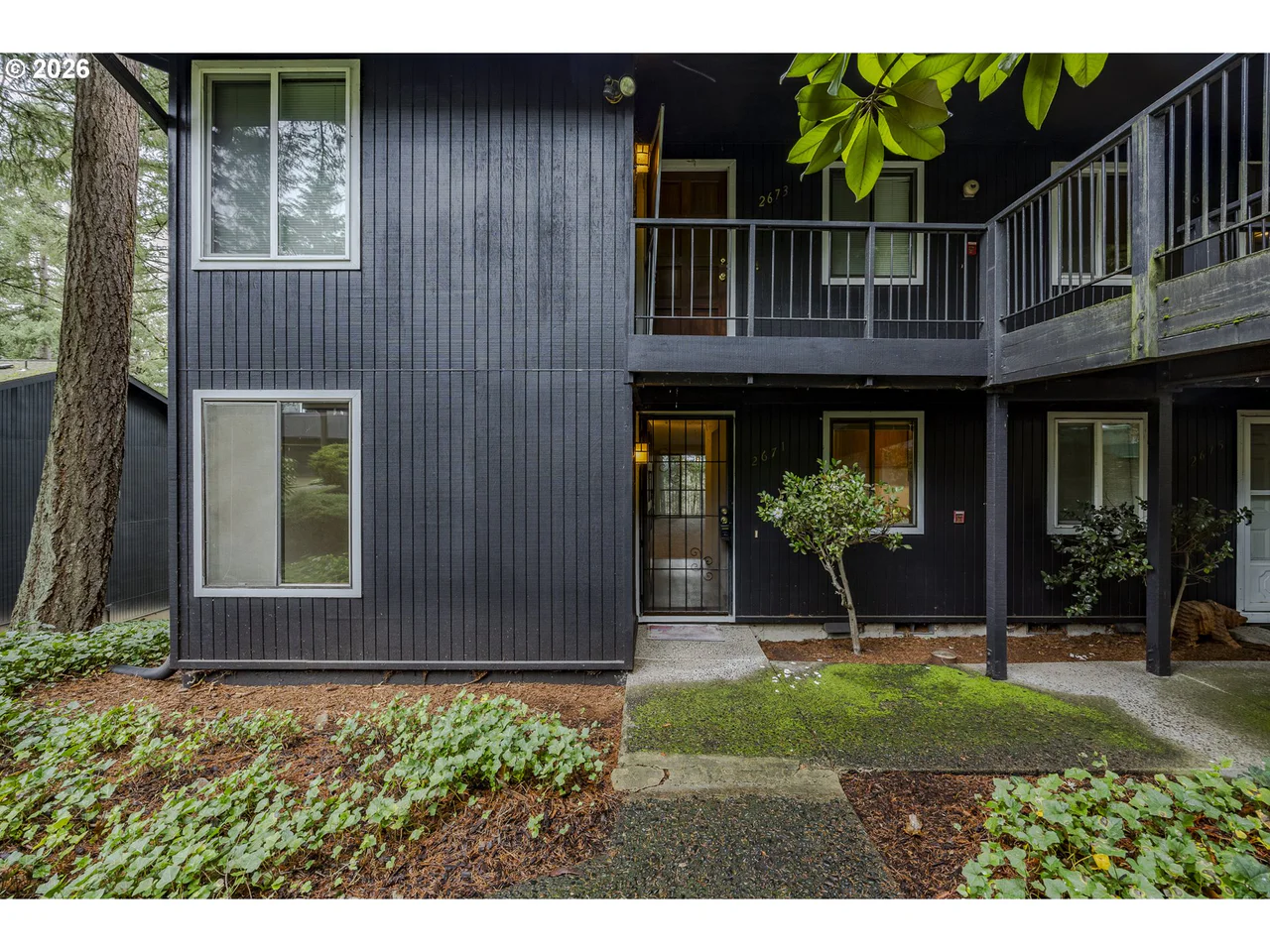 2671 WOODSTONE PL, Eugene, OR 97405, photo 4 of 31