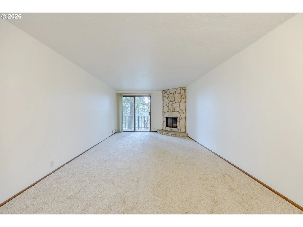 2671 WOODSTONE PL, Eugene, OR 97405, photo 7 of 31