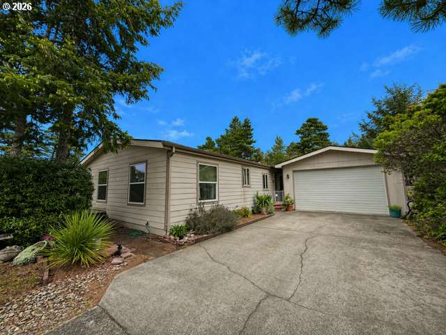 129 Evergreen Ln