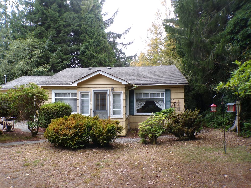 85100 Highway 101