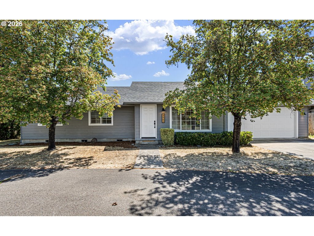 3843 Souza St