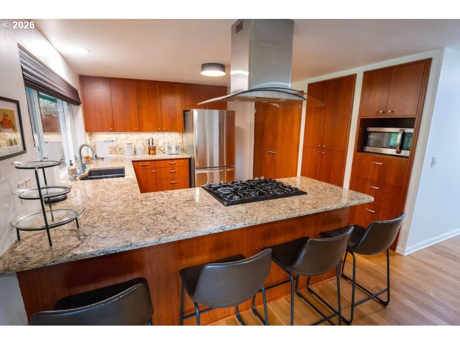 1520 W 28TH PL, Eugene, OR 97405, photo 3 of 23