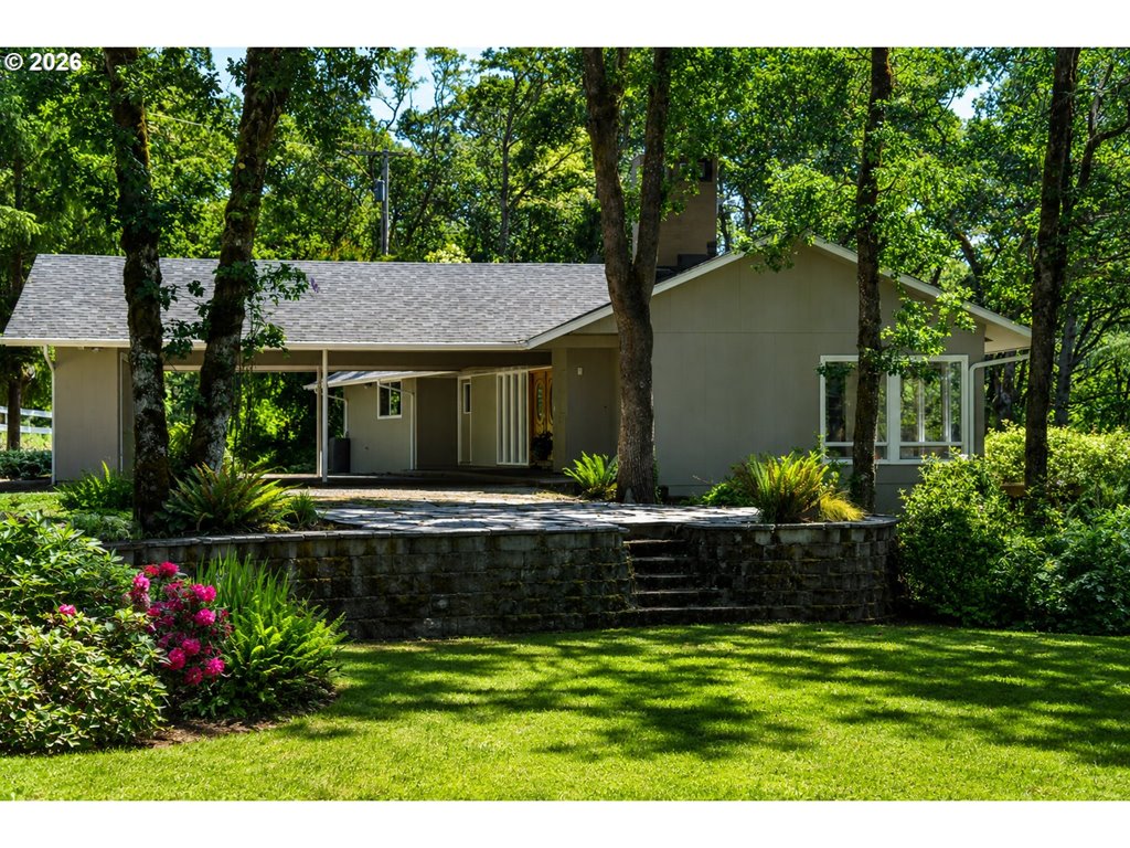 3530 NW Mariposa DR
