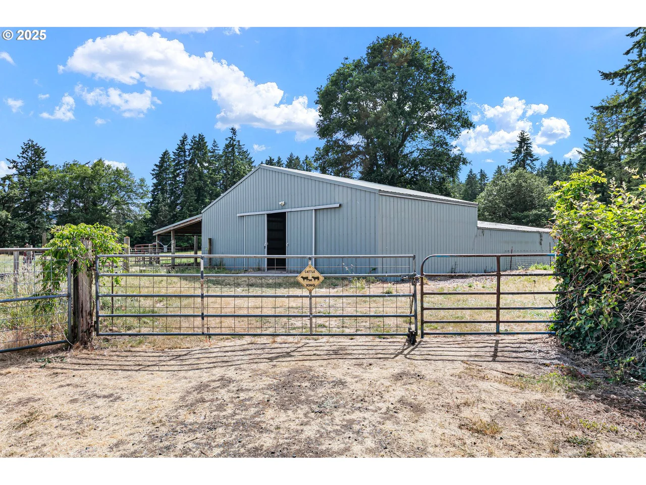 24298 SUTTLE RD, Veneta, OR 97487, photo 6 of 48