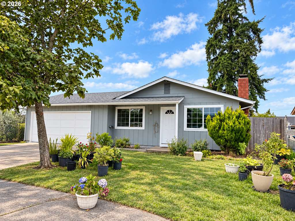 334 S 43rd Pl