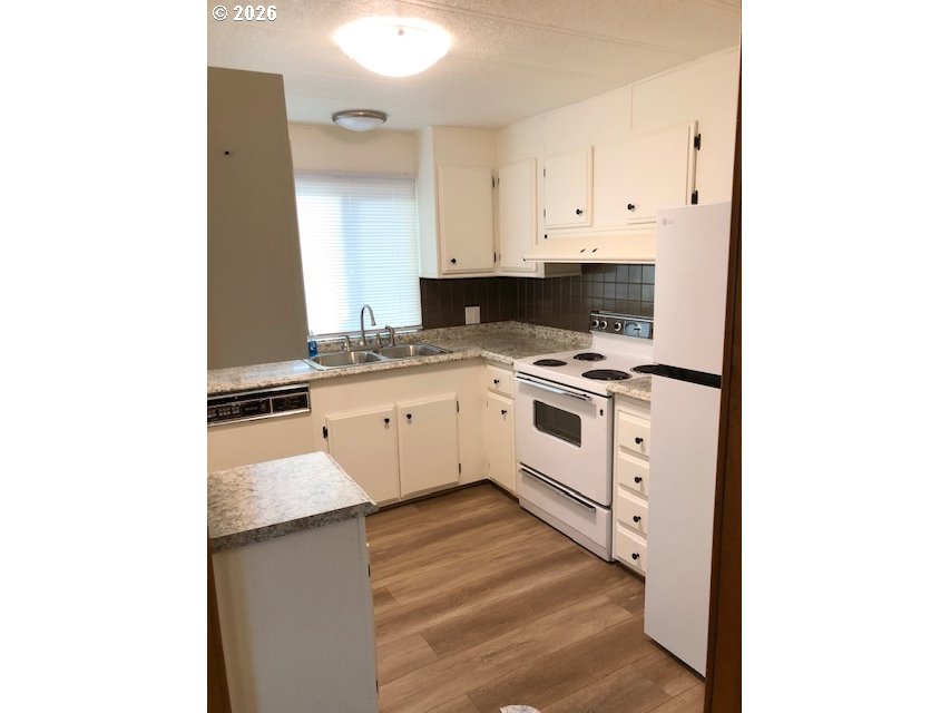 205 S 54th ST 58, Springfield, OR 97478, photo 6 of 11