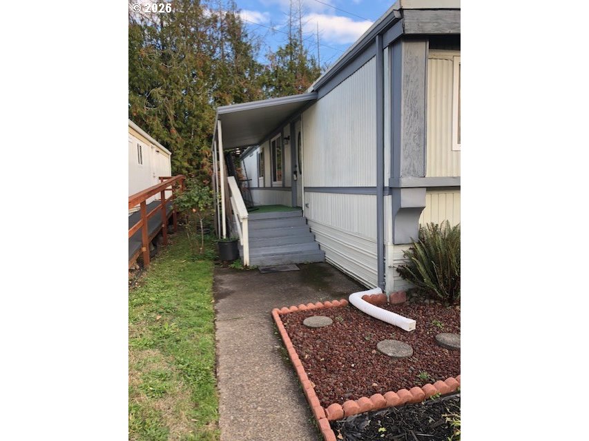 205 S 54th ST 58, Springfield, OR 97478, photo 2 of 11