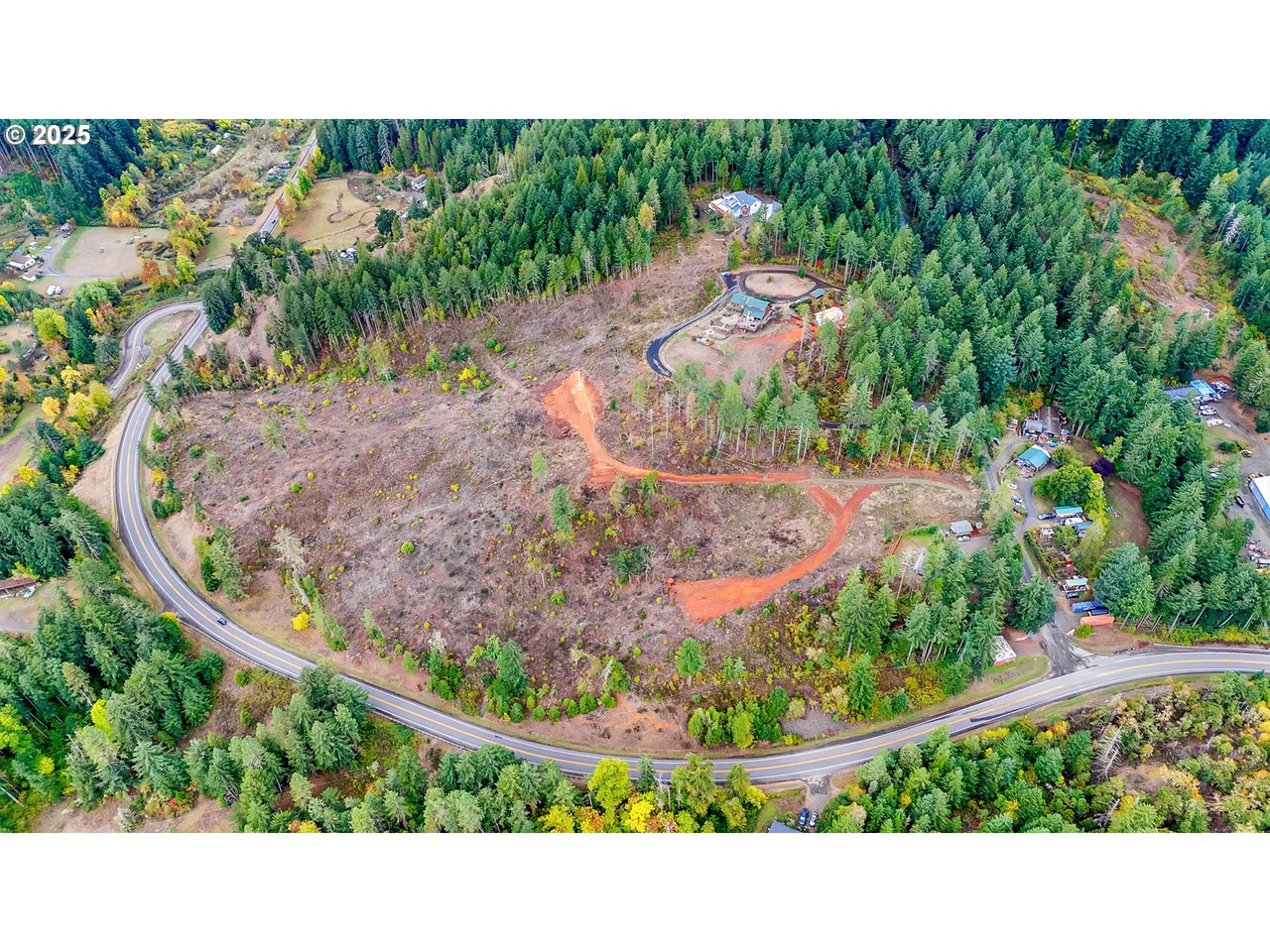 0 Sutherlin LN 01100, Eugene, OR 97405, photo 3 of 42