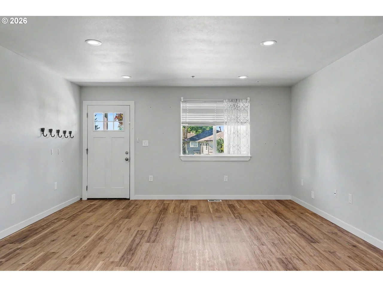 1671 COOPER ST, Lebanon, OR 97355, photo 5 of 48